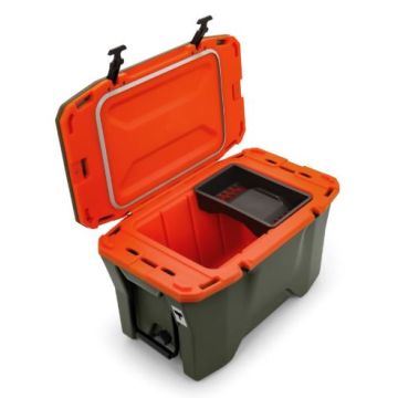 Camco Currituck 30 Quart Olive/Orange Cooler